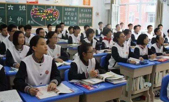 广东一地区中考数学成绩创新低，人均36分，老师也觉得意料之外