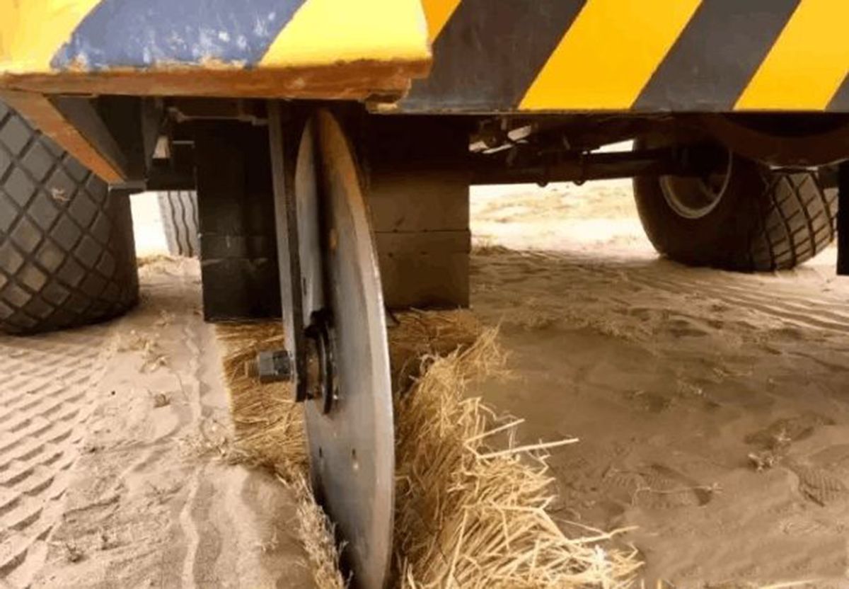 中国黑科技：“吞沙巨兽”，一天能吞食40亩沙漠，已投入甘肃建设