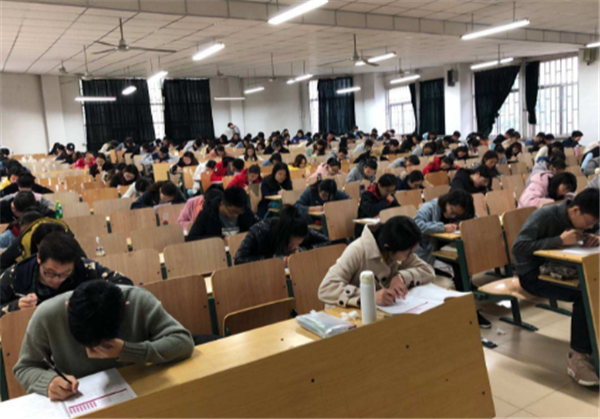 四六级出分时间确定，6月份通过率更高？12月才考试的同学后悔了