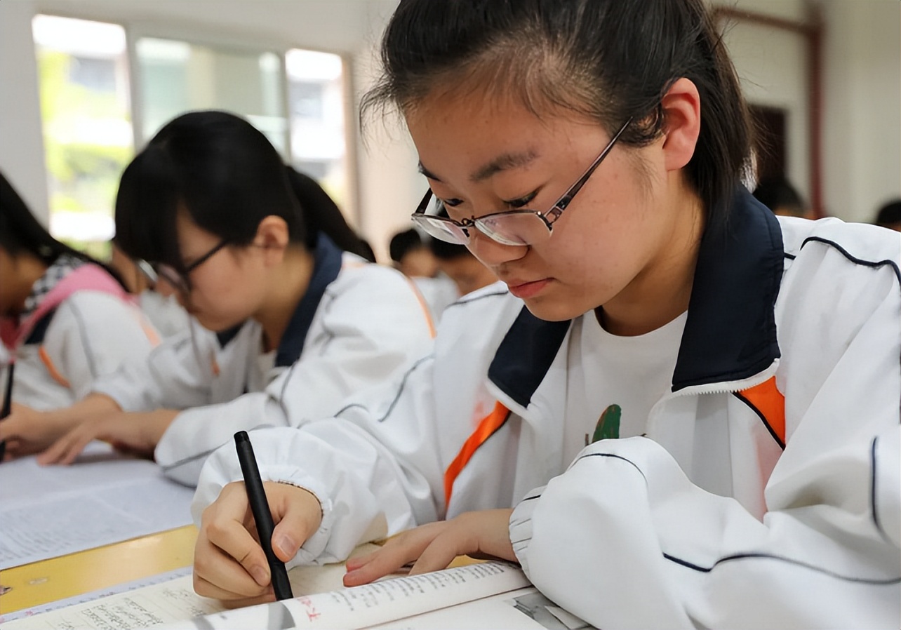 2022年高考时间有变动，部分地区考试时间延后一些，学生要早知道