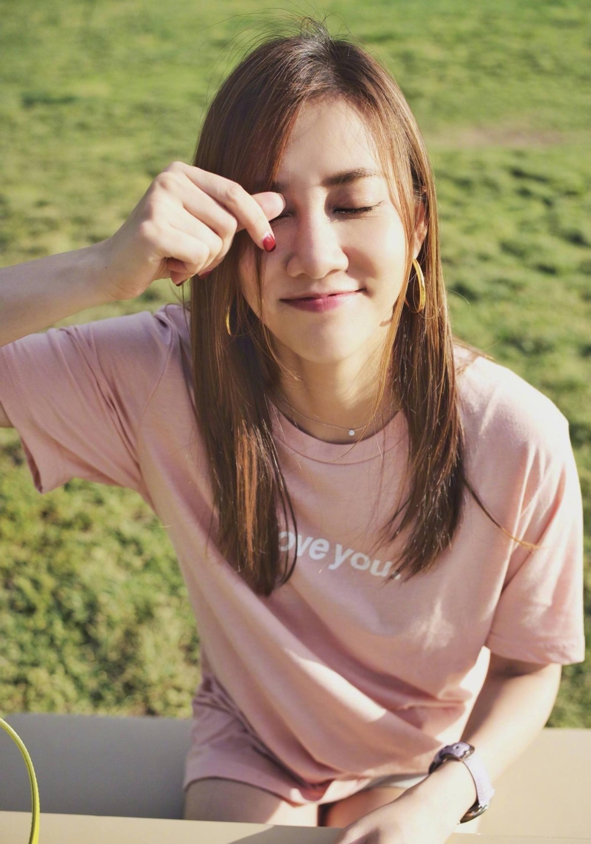 有一种“情商洼地”叫做弦子，19岁出道歌比人红，不会说话是硬伤