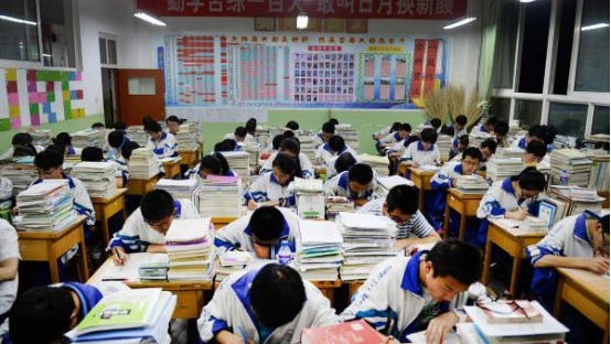 新高考模式下，学生考“多少分”才能上一本？不能少于这个数