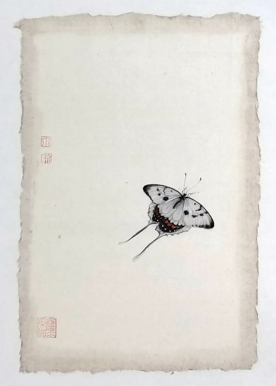 款款翩翩，不疑春深画中