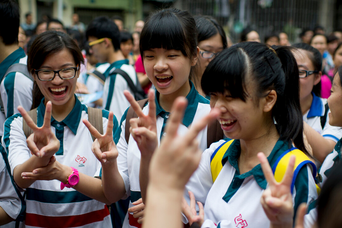 高三一模只考了350分，该参加高考还是走单招，聪明学生这样选