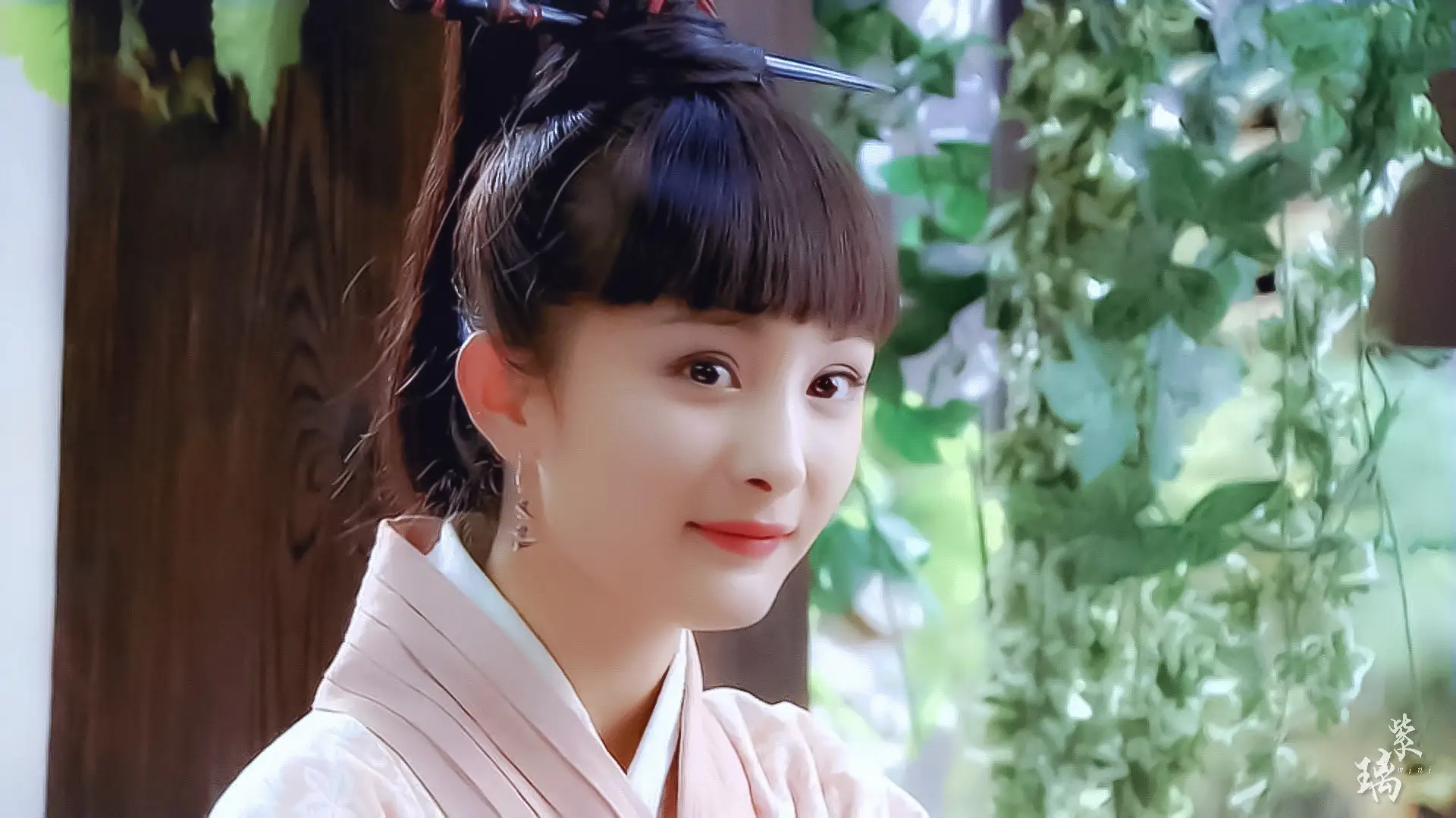 自带笑脸的6大女星 在圈内总能力挽狂澜 看她们笑感觉像吃糖一样甜