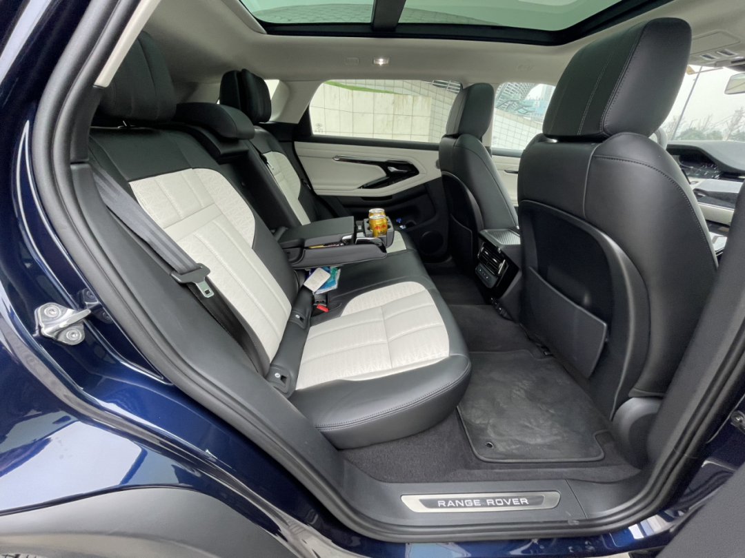 试驾揽胜极光L P300e：44万这个价，它值吗？