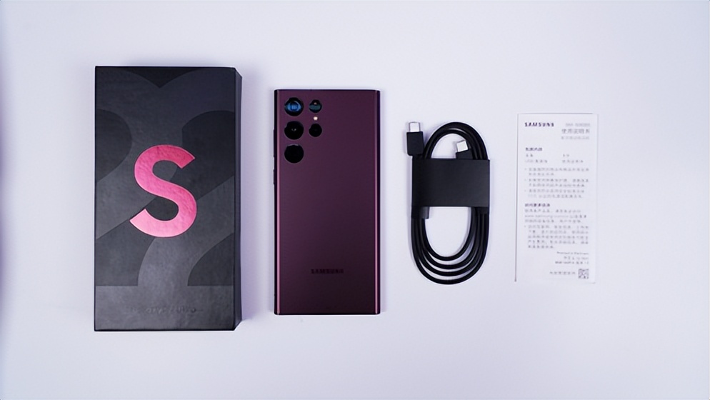 在旗舰疯狂竞争下，三星官翻机哪些值得入手？简单聊聊