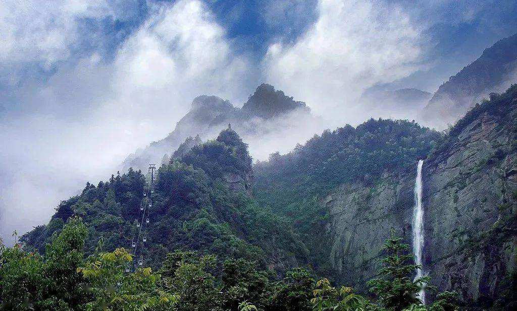 庐山大的瀑布十几条到过五条算你牛