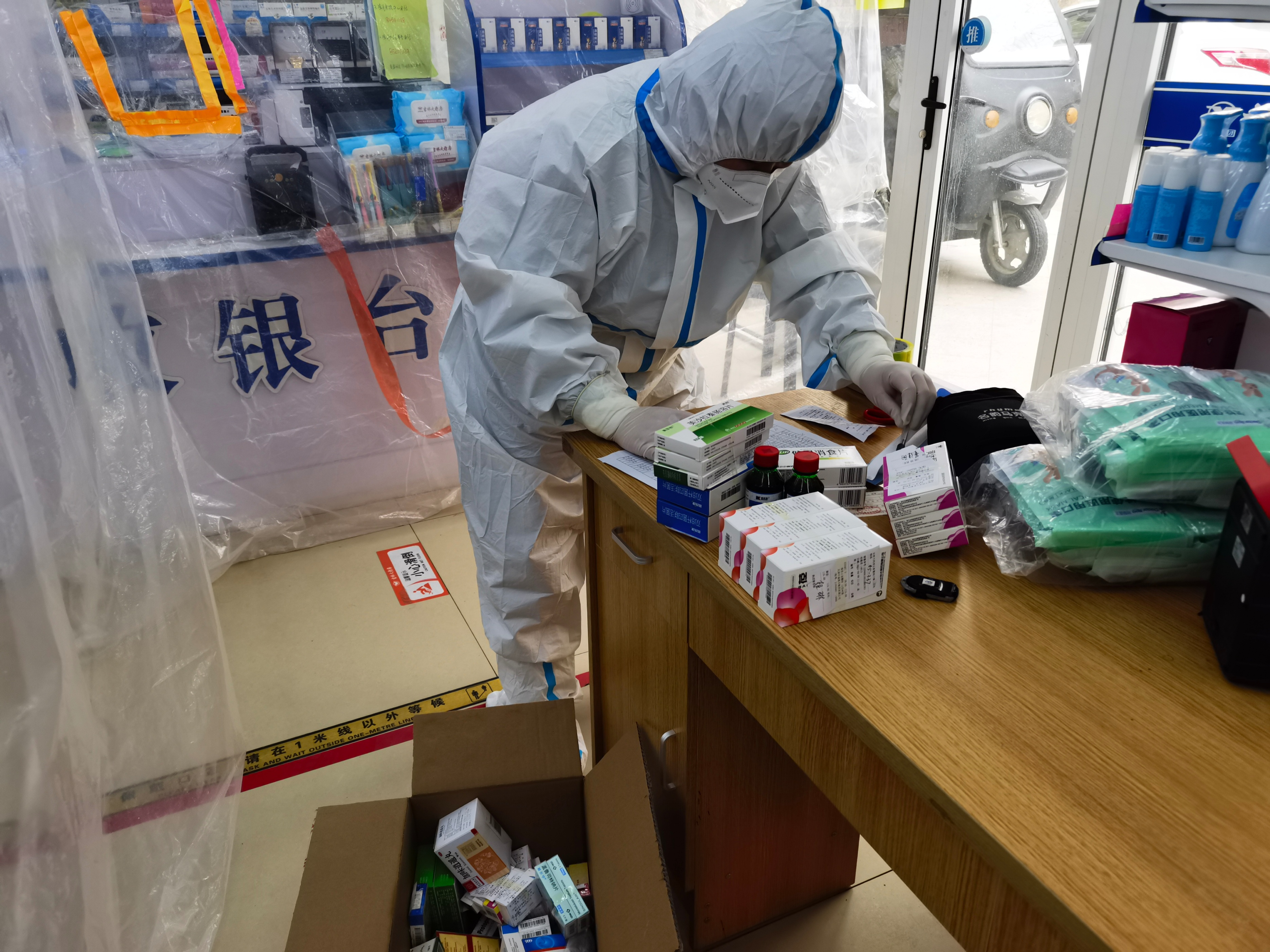 华人策略celue张锦华：行走在校园里的校外“大白”