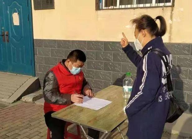 记邯郸抗击疫情中下沉干部——王咏
