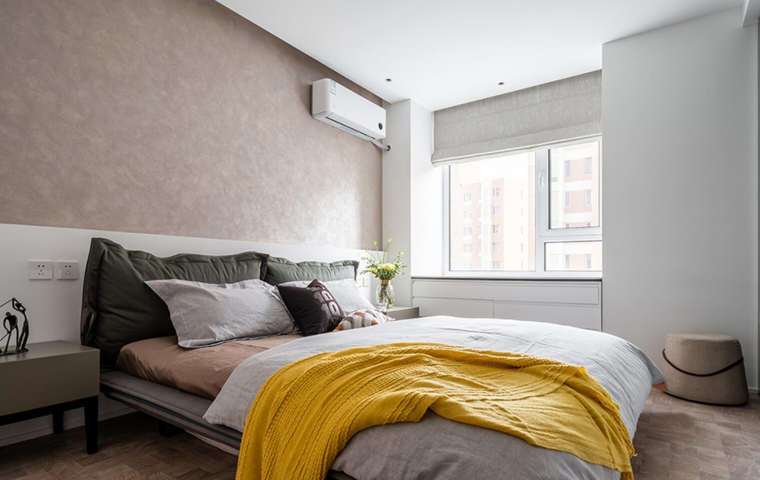 110㎡的户型，餐厅却只有巴掌大，她以逆向思维改造后，超舒适