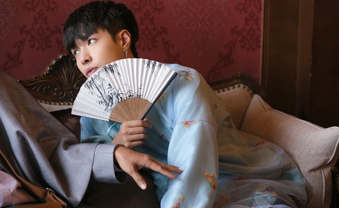 “气质不行”别穿长衫！这12位民国贵公子，完美诠释什么叫儒雅