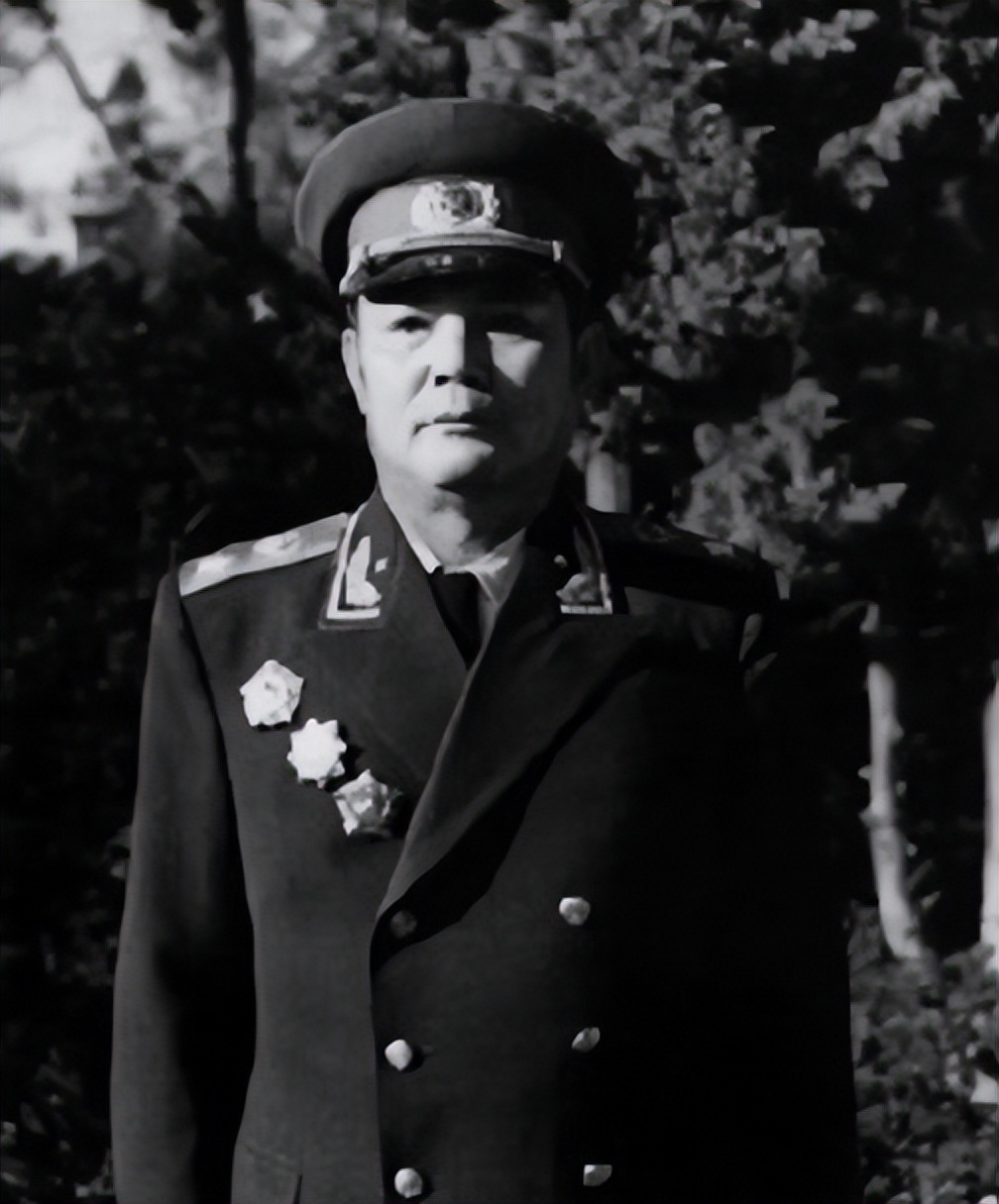 57年刘伯承收到中央任命状，因何致信毛主席辞职：请免去我的职位