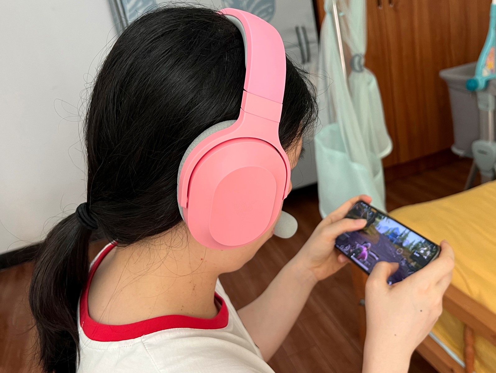 无线猛男粉电竞耳机，重燃中年人游戏信心