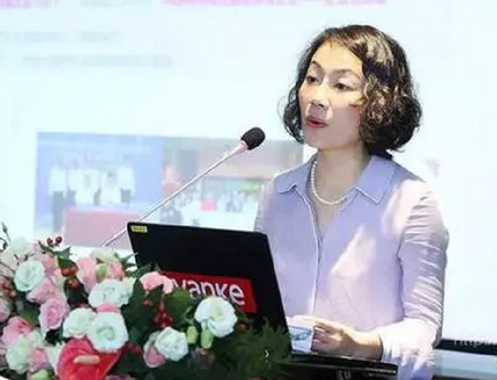 朱旭：2016年进万科，年薪849万，年终奖1000万，如今已成副总裁