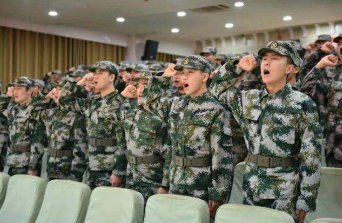 2022征兵工作现已启动，女兵年龄有所放宽，部分大學生将无缘军营
