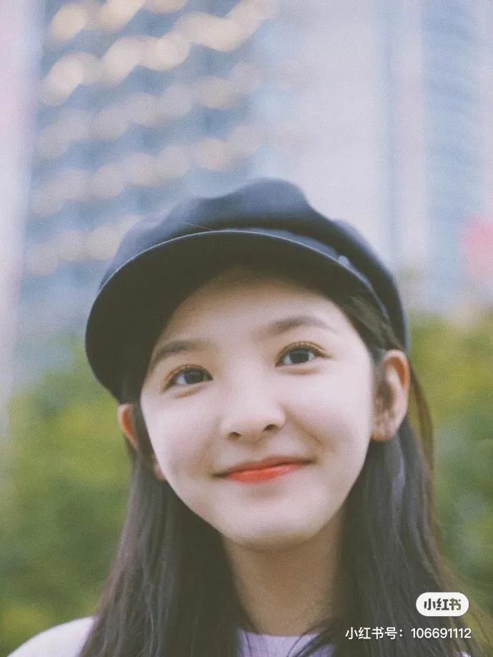 如夏日初恋般感觉的章若楠