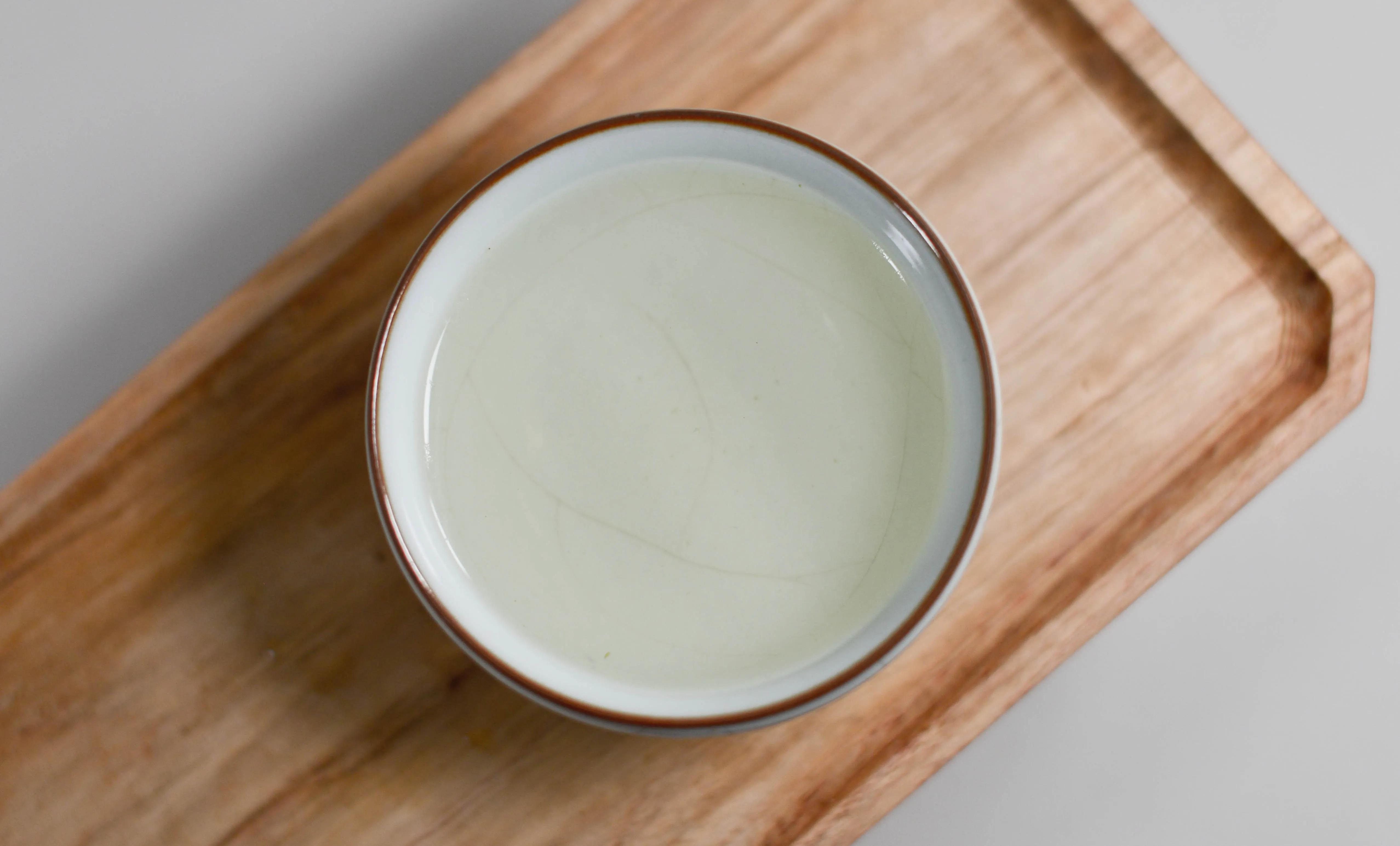 西湖龙井铁盒价格图片1万一斤的西湖龙井值不值