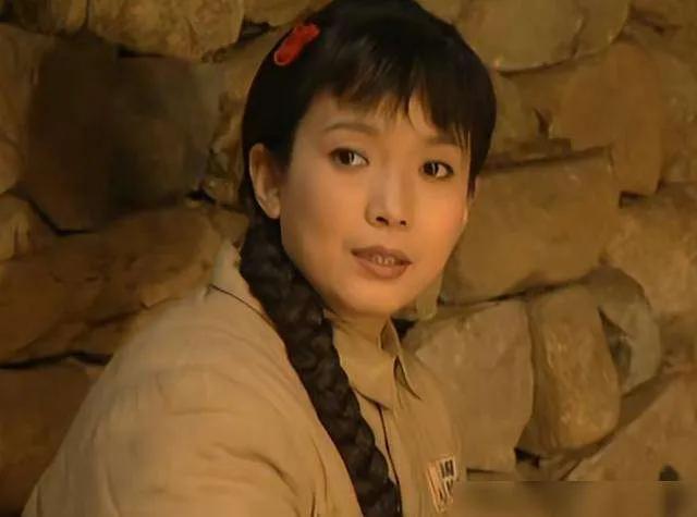 吕丽萍因为言论不当被禁言了