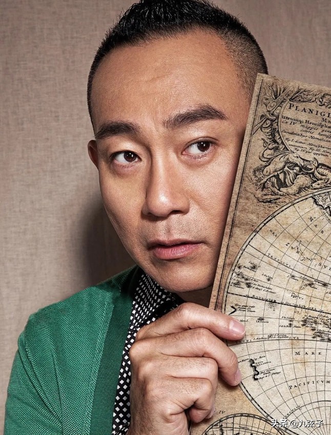 tvb"末代皇帝"林保怡的双面人生,57岁依然单身