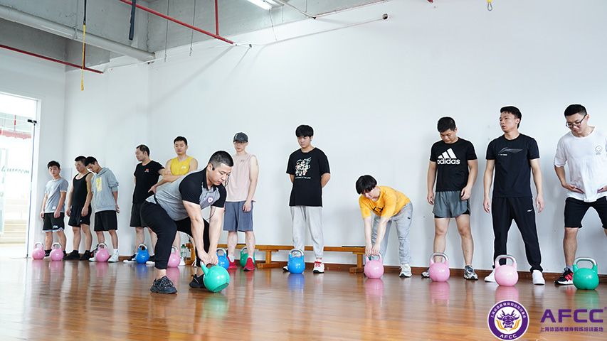 健身教练培训学校收费多少呢？