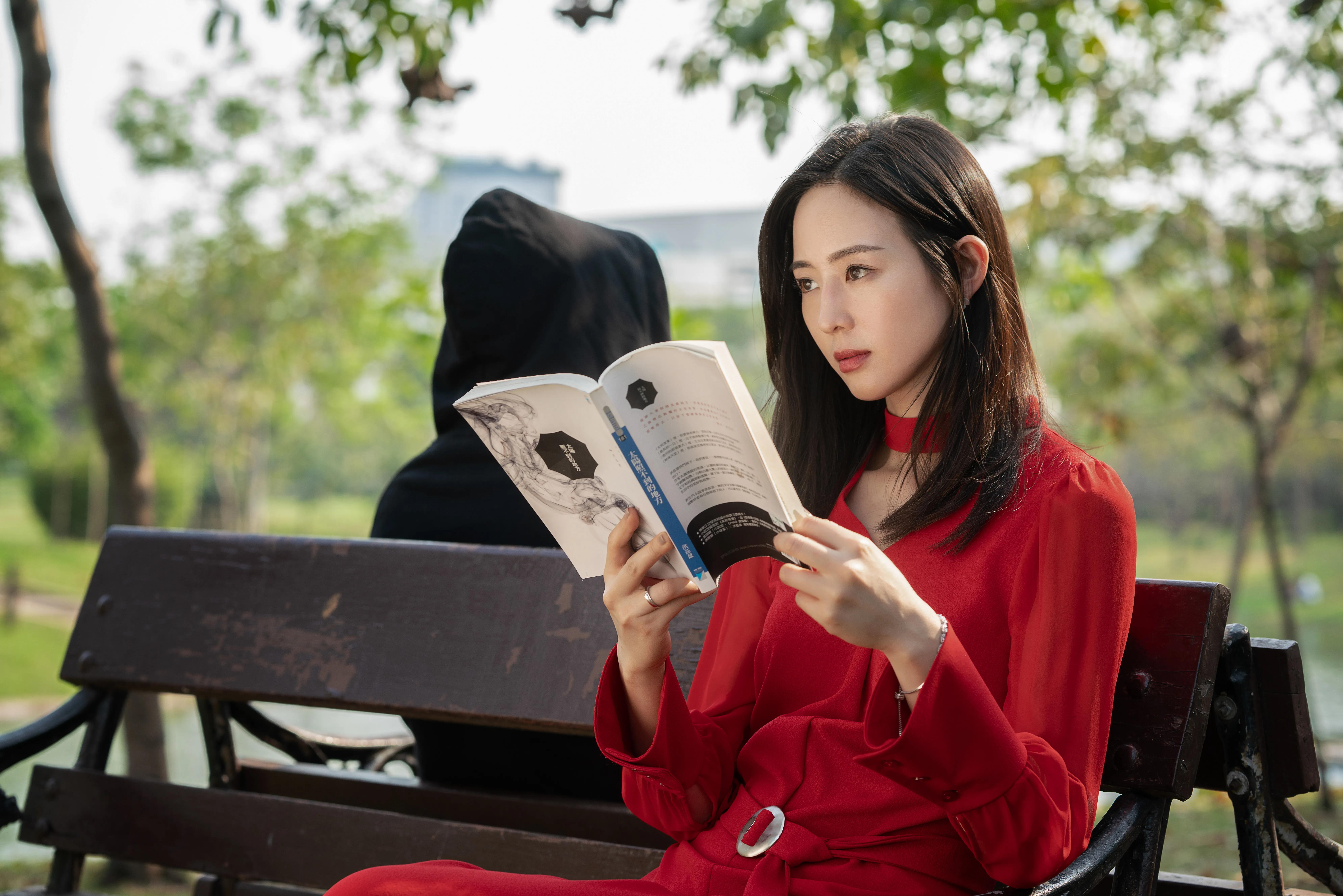 《唐人街探案》张钧甯lvy玫瑰红长裙高清原图