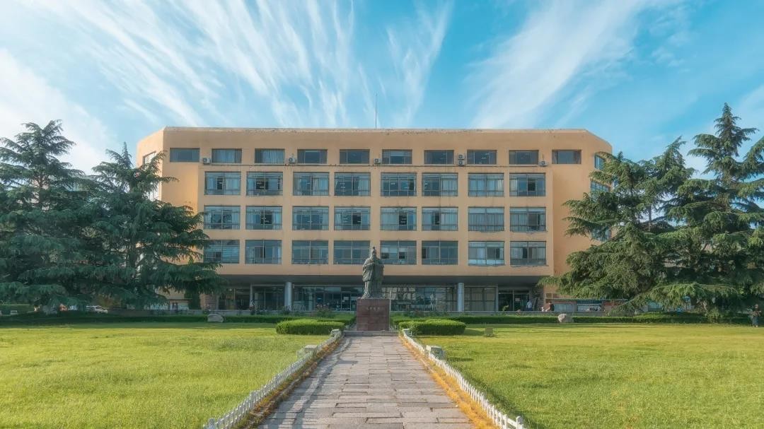 山东这所高校：盛产学霸，喜报频传！同一学院270名学生全部考研上岸！