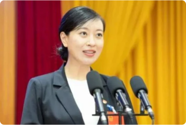 男生喜欢的“女友职业”排名，幼师位列第4，公务员位列第2