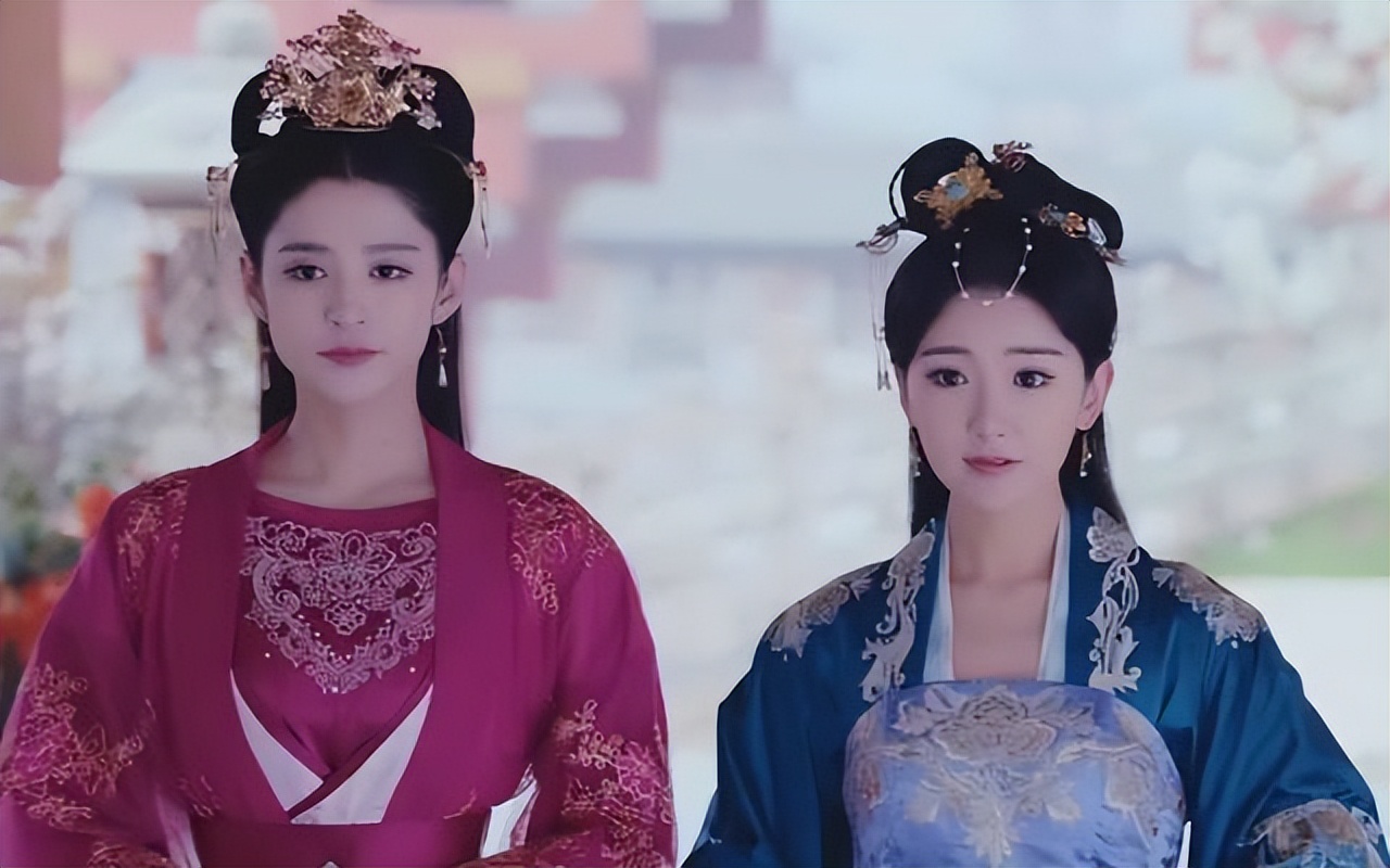 角色设定平平无奇，演员却个个长相惊艳，你管这叫“路人脸”？