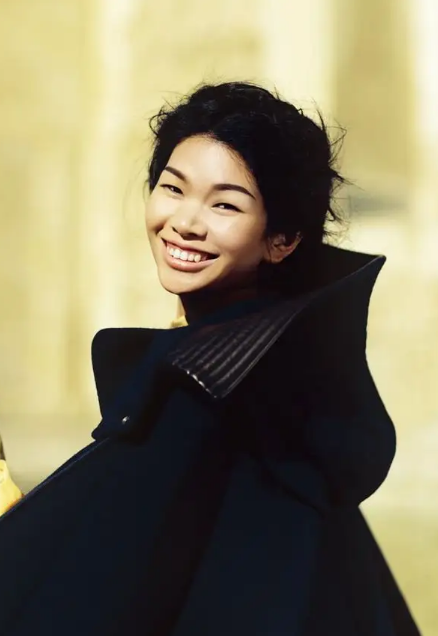 曾因身高自卑，被骂顶级丑模的吕燕，如今嫁法国豪门生混血宝宝