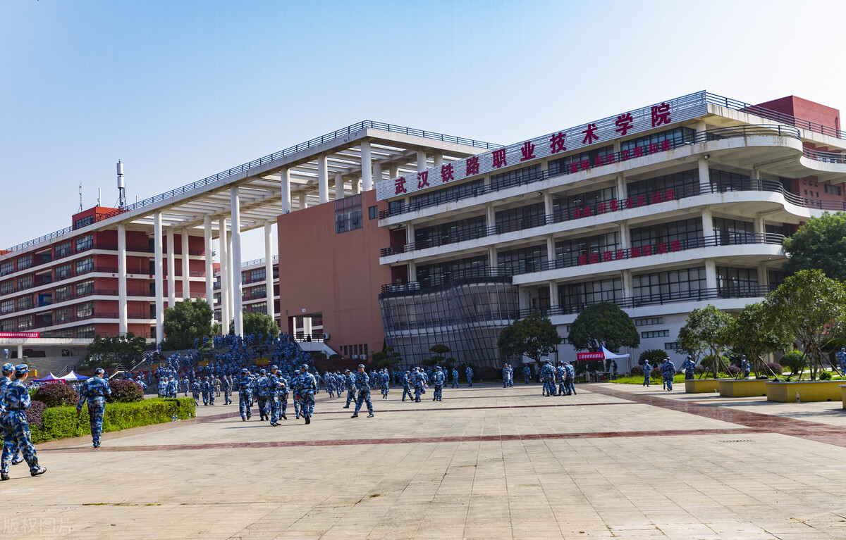 学生成绩差，考虑这5所铁路类型的专科学校，走单招考上更赚