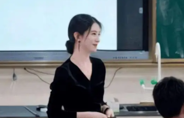 安徽一大学生火了，相亲对象是高中班主任，缘分来了怎么也挡不住