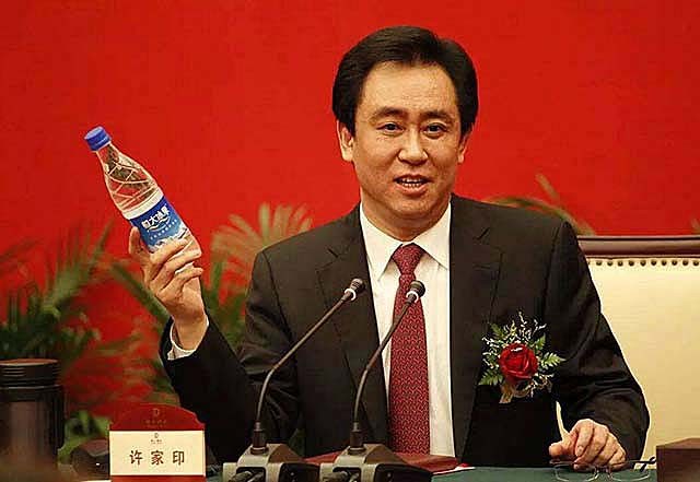 老师给小伙20元学费，40年后他发现恩师贷款买房：把买房费用全免