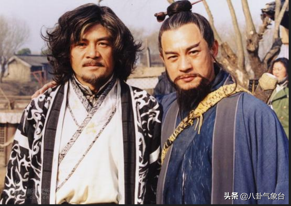 演员周浩东，27岁上北电，养父是他前行路上最大的支持