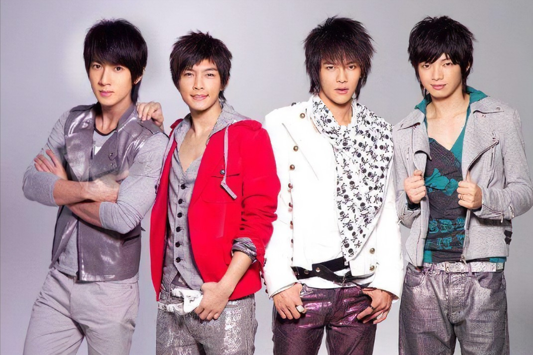 “红极一时”的组合：离婚，互泼脏水，利益不均，宁愿他们没遇见