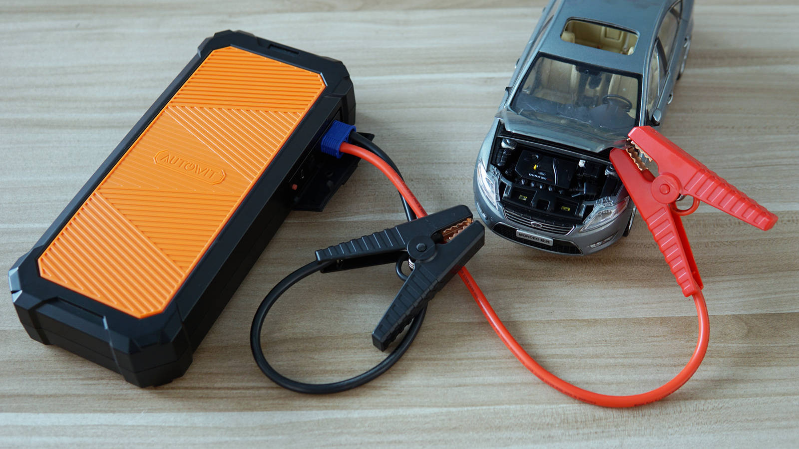 3分鐘解決汽車啟動不了的問題，Autowit汽車應(yīng)急電源，就是牛