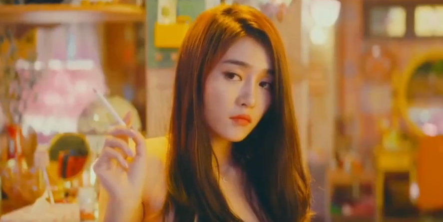 曾被称为“北大史上最牛校花”，逐梦演艺圈6年，她资源差还不火