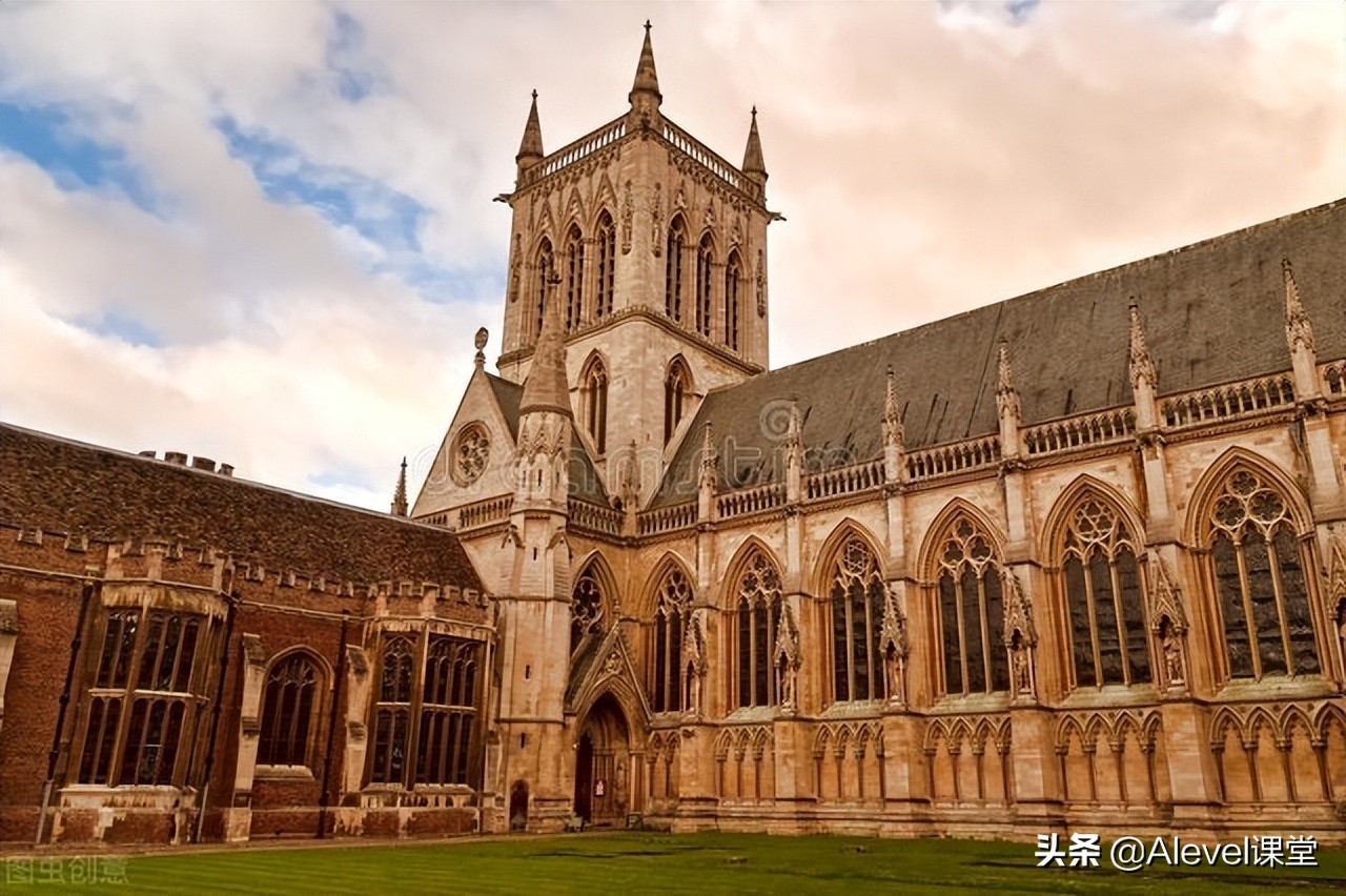 英国留学：一起来看看排名最好的13所大学吧