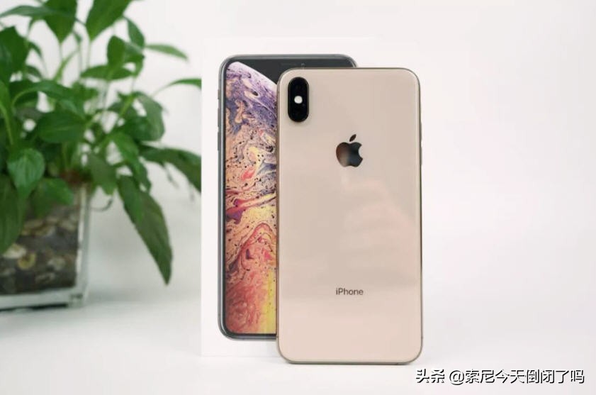 iOS15.6b3是今年最好的系统？iPhoneXSM升级后续航有点无敌，必升