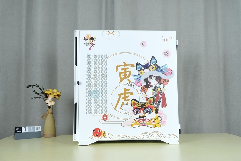 颜值担当，爱国者 YOGO K1白色 寅虎娘联名定制版 国风机箱开箱上手