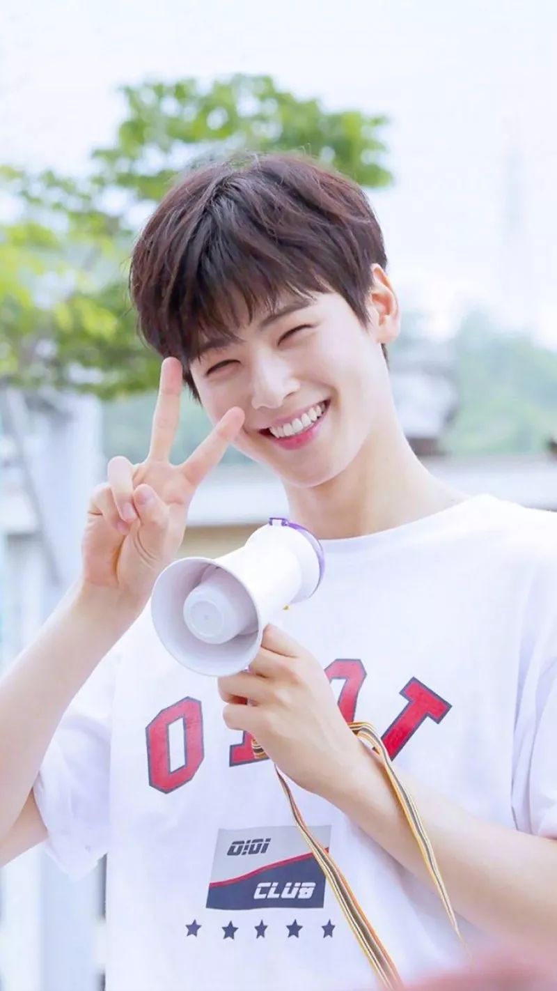 精选男明星壁纸合集｜秦霄贤｜白敬亭｜胡歌｜车银优｜陈立农