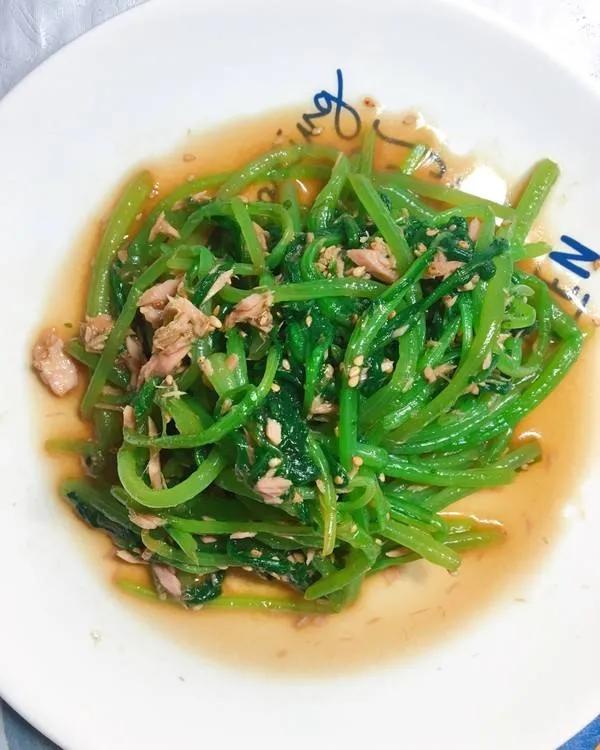 茼蒿也是中药，有三大功效，古时称为皇帝菜，快来了解一下