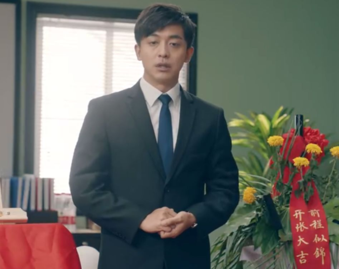 毕业多年后才发现，公务员和律师的差距不只是薪资，幸亏没选错