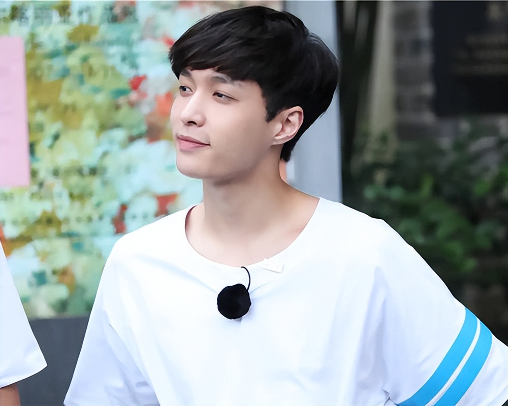 极限挑战：开了先例，主创阵容三个半流量艺人，莫非要“躺平”？