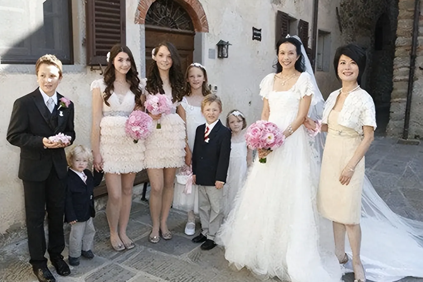 下嫁寒门的6位女星，莫文蔚当后妈，陈嘉桦嫁职员，吴倩莲退出圈