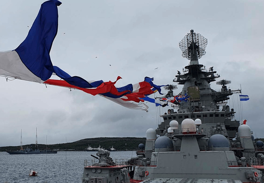俄羅斯或採購中國軍艦，俄媒已主動放下面子，點名應買052D和054A