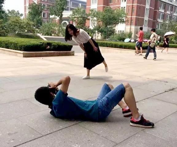 男朋友懲罰女朋友的招數，學會這些小妙招，讓她更愛你