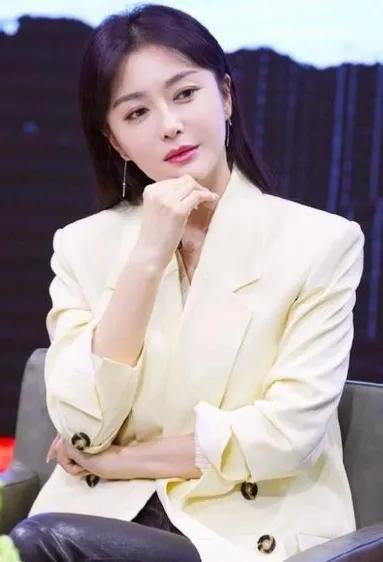 她的一滴泪 天上一颗星