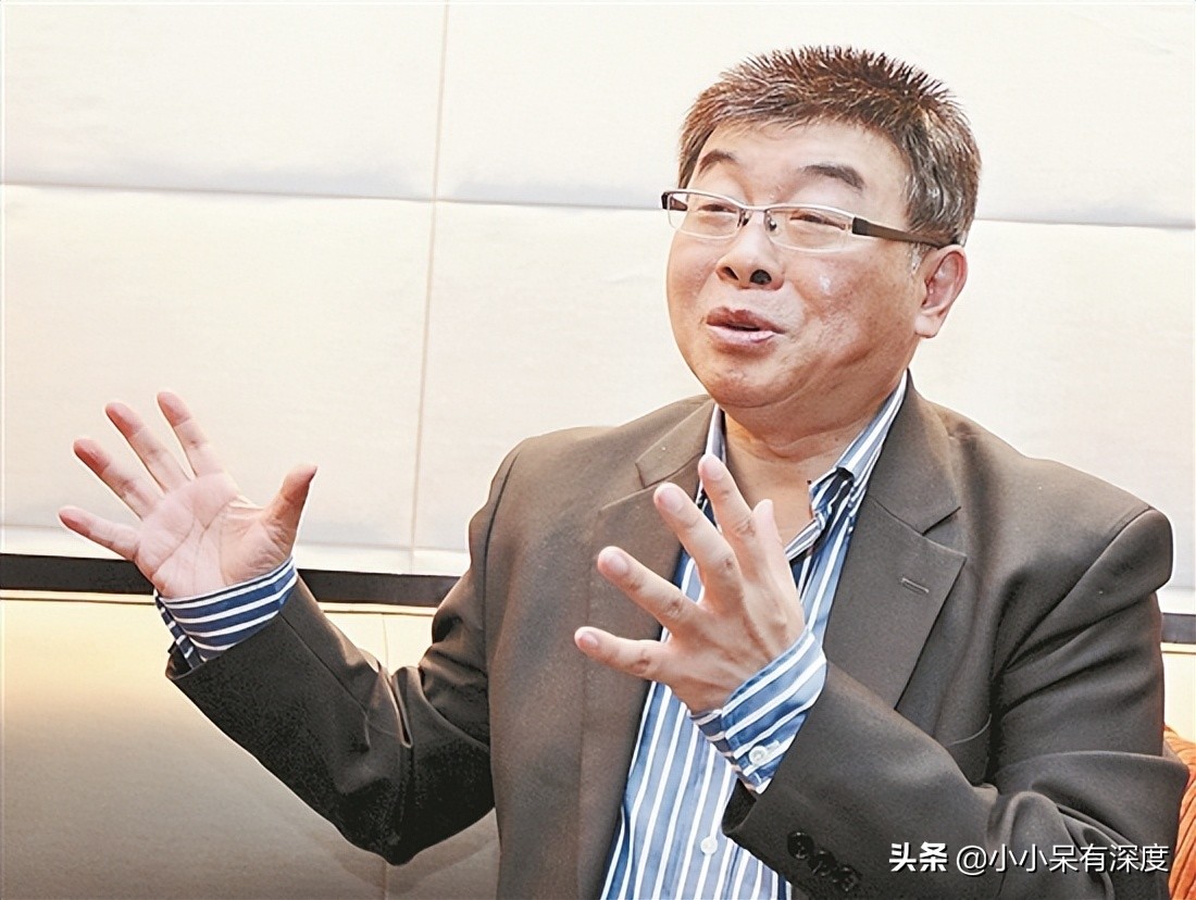 台湾邱毅教授，他铿锵有力地点评，在中国大陆圈粉无数，深受欢迎