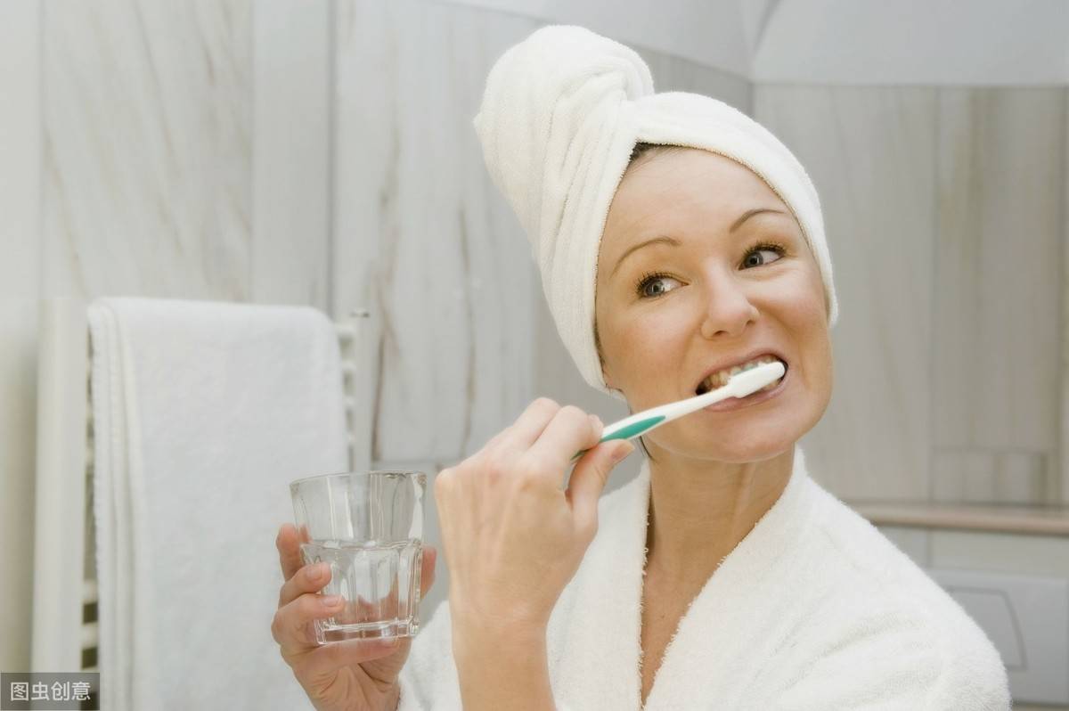 早上起床后，越是年龄大的人，越要按照正确顺序做好这4件事